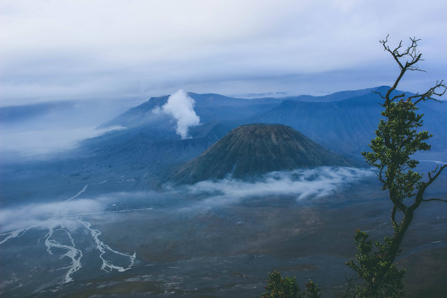 Berapa Harga Tiket Masuk Gunung Singgalang? Simak Informasinya di Sini. Foto : Camille Bismonte