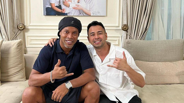 Ronaldinho Mampir ke Rumah Raffi Ahmad. Foto: Instagram/@raffinagita1717