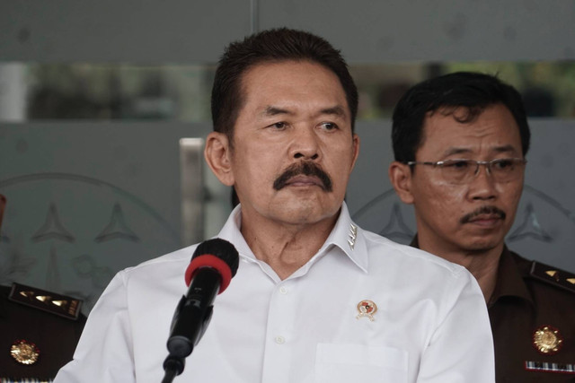 Jaksa Agung RI, Burhanuddin saat di di Kejaksaan Agung RI, Jakarta pada Senin (27/6/2022). Foto: Iqbal Firdaus/kumparan