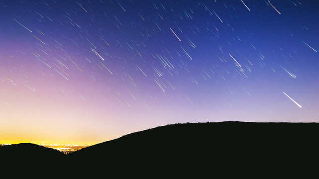 Ilustrasi hujan meteor Bootid. Foto: Unsplash