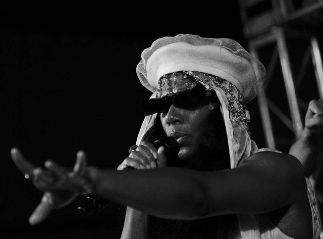 Penyanyi Santigold. Foto: Instagram/santigold