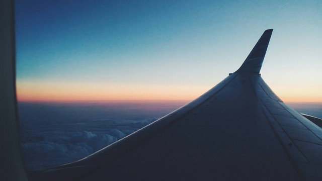 Cara Ke Sumba dari Jakarta dan Lombok Naik Pesawat. sumber foto : unsplash/Nico Wijaya.