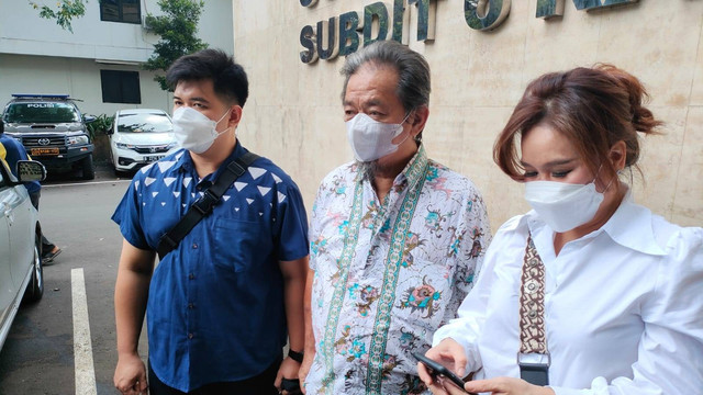 Perwakilan umat Budha Nusantara datangi Polda Metro Jaya, Selasa (28/6/2022). Foto: Jonathan Devin/kumparan