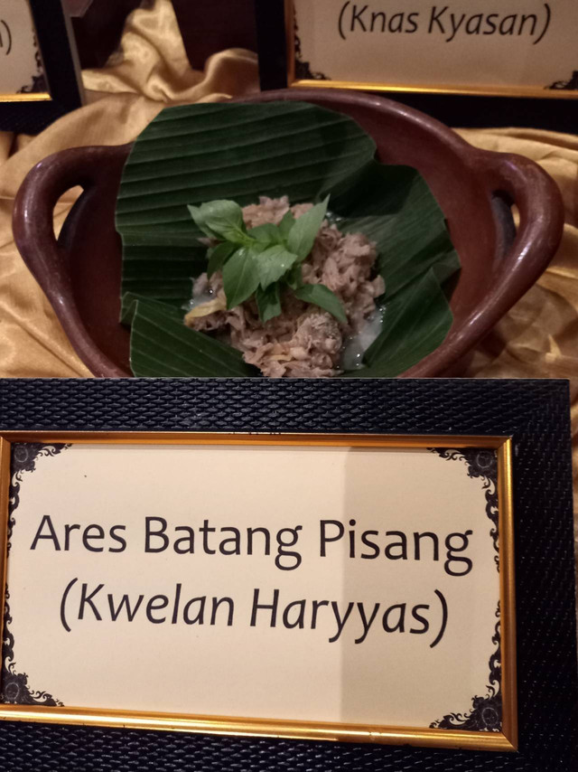 Ares batang pisang di Pop Up Museum Gastronosia di Museum Nasional, Jakarta, Senin (27/6/2022). Foto: Monika Febriana/kumparan