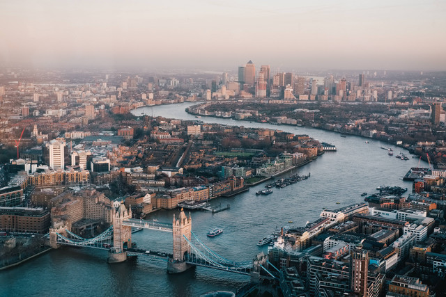 4 Daya Tarik Sungai Thames, Salah Satu Ikon Kota London, Foto: Unsplash/Benjamin Davies
