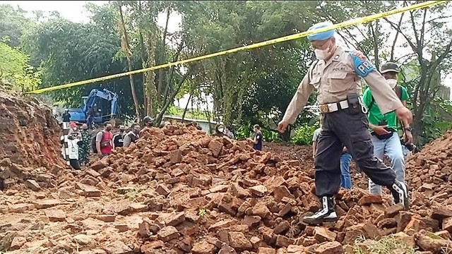 Lokasi perusakan tembok bekas Keraton Kartasura, Sukoharjo. FOTO: Agung Santoso