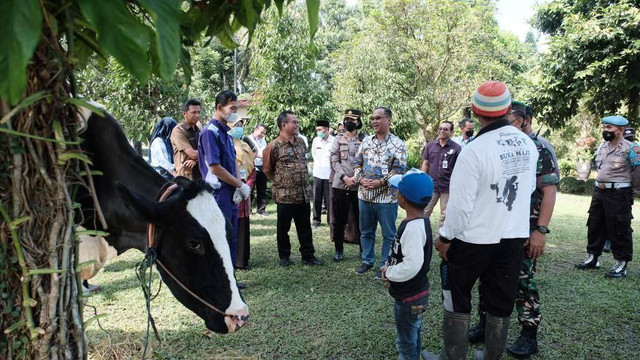 Wali Kota Magelang HM Nur Aziz membuka kegiatan vaksinasi di TKL Ecopark, Selasa (28/6/2022).. Foto: ari/Tugu Jogja