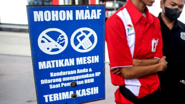 Ilustrasi SPBU. Foto: Makna Zaezar/ANTARA FOTO