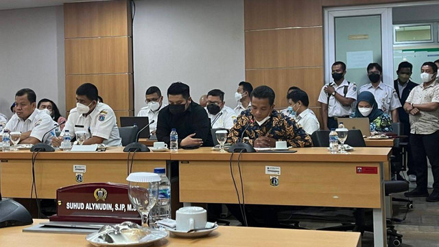 General Manager Holywings Yuli Setiawan (kanan) dan Manajemen Holywings Rizal Yudistira. Foto: Haya Syahira/kumparan