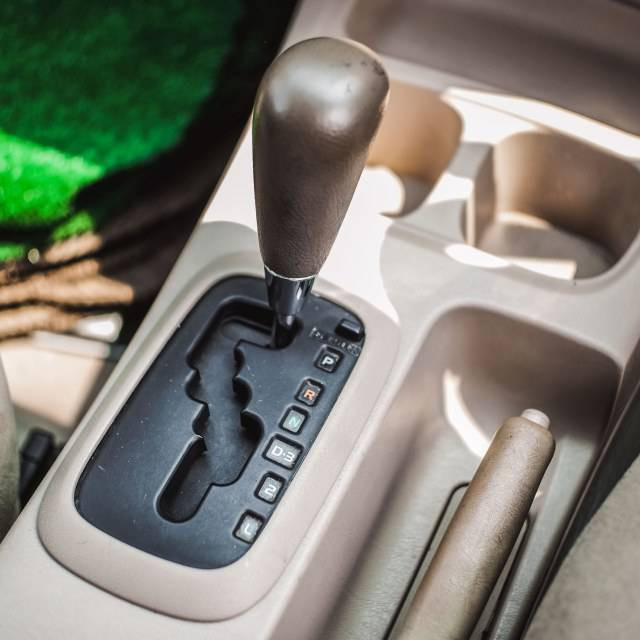 Ilustrasi perseneling pada mobil matic. (Foto: Bangkit Jaya Putra/kumparan)