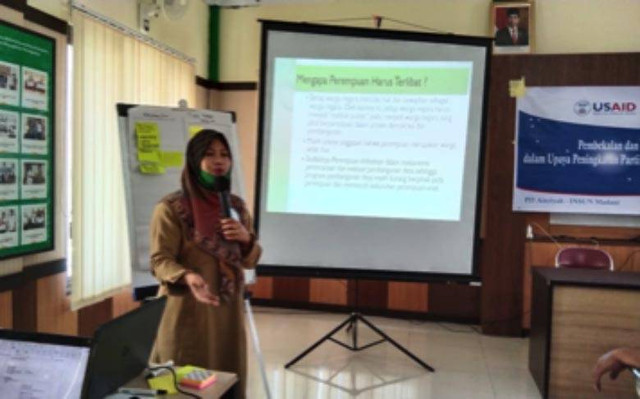 Partisipasi dan Peran Sentral Perempuan dalam Pembangunan Desa