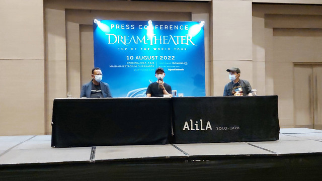 Konferensi pers konser Dream Theater di Alila Hotel, Solo, Rabu (29/06/2022). FOTO: Fernando Fitusia
