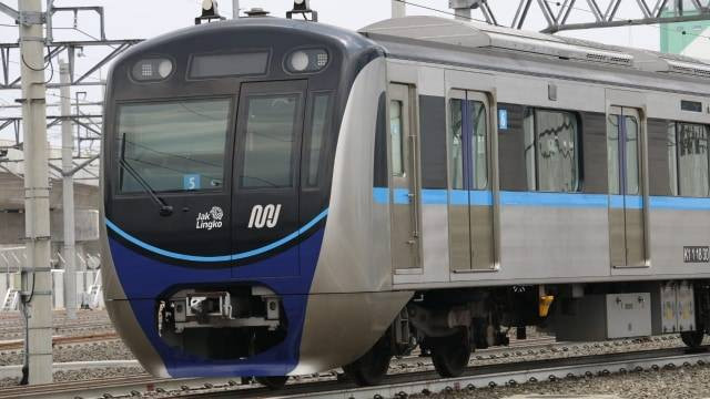Kereta MRT di Pusat Kontrol Operasi di Depo Moda MRT Jakarta, Lebak Bulus, Jakarta Selatan, pada Jumat (2/9). Foto: Dok. Pemprov DKI Jakarta