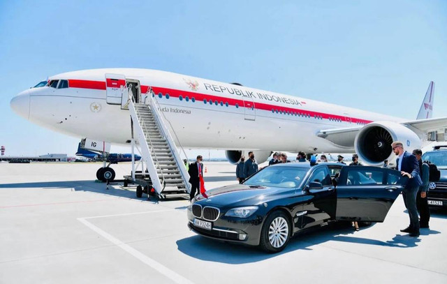 BMW Seri 7 F01 High Security. Foto. dok: Biro Pers Setpres.