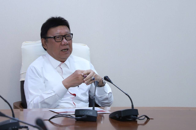 Menteri PAN-RB Tjahjo Kumolo menerima audiensi kumparan di Kantor Kementerian PANRB, Jakarta, Selasa (10/3/2020). Foto: KemenPAN RB