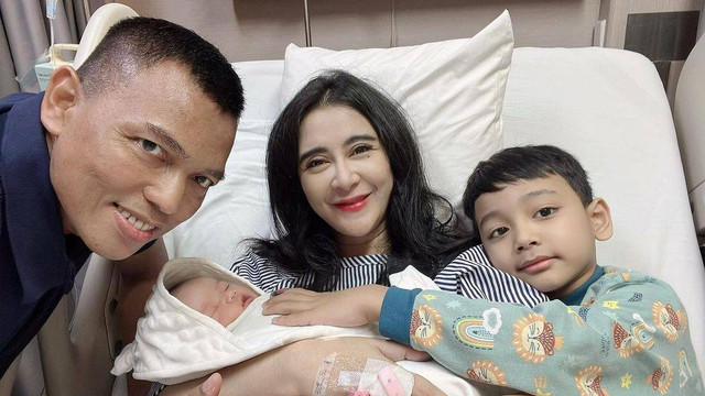 Uut Permatasari dikaruniai anak kedua. Foto: Instagram/@uutpermatasari