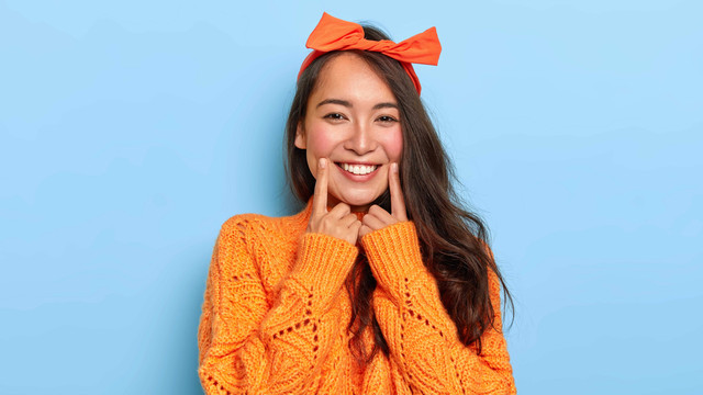 Ilustrasi perempuan lahir di bulan Juli. Foto: Cast Of Thousands/Shutterstock