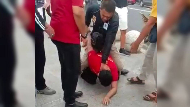 Pria asal Sleman yang diamankan petugas dan warga usai lakukan pelecehan seksual. Foto: istimewa