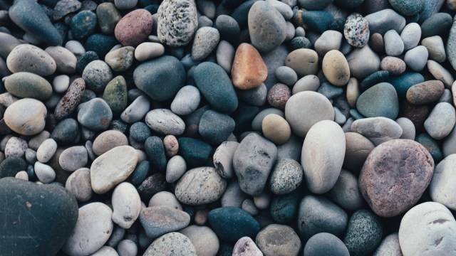 Ilustrasi Cara Bersuci dengan Batu. Foto: pexels.com