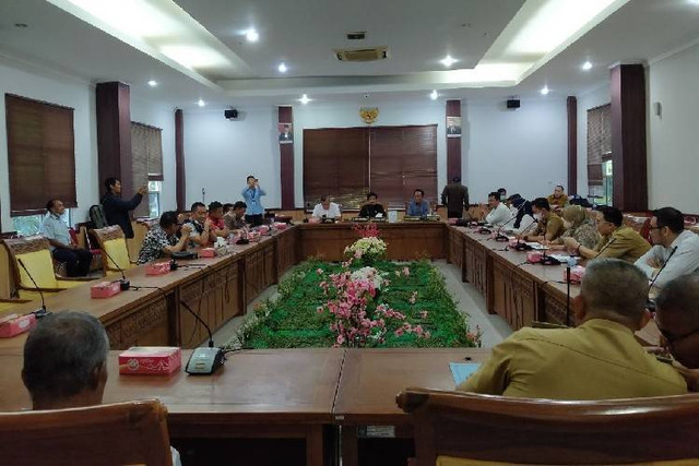 Suasana RDP terkait perizinan usaha Kawasan Harbourbay Batam (Foto: Arjuna/Batamnews)