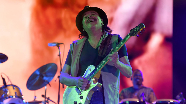 Carlos Santana.
Foto: ALFREDO ESTRELLA/AFP