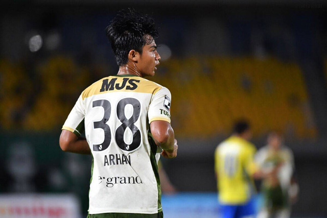 Pratama Arhan saat menjalani debut bersama Tokyo Verdy. Foto: Tokyo Verdy