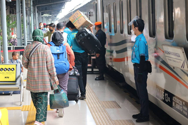 Ilustrasi penumpang kereta api. Foto: KAI