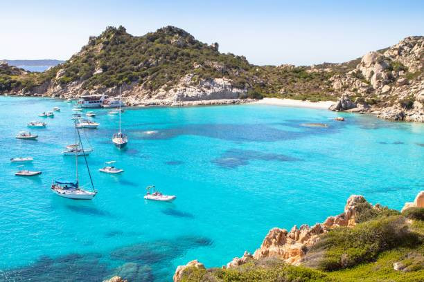 Pulau Terbesar Kedua di Italia, Foto: Unsplash.