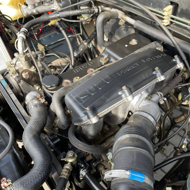 Isuzu Panther Grand Royale 1997. Foto: William Garage