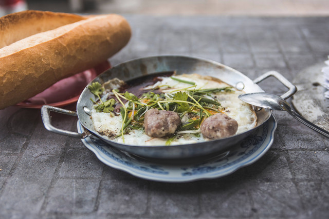 Ilustrasi Warung Bakso Enak di Madiun, Foto Pexels Streetwindy