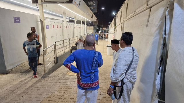 Suasana malam di Mina. Foto: Muhammad Iqbal/kumparan
