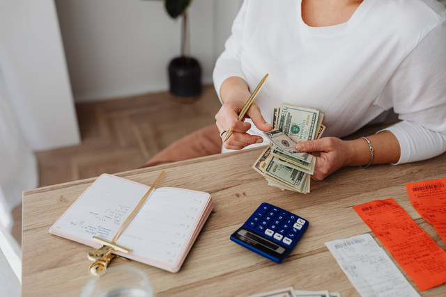 Ilustrasi cara menghitung NPV. Foto: Pexels