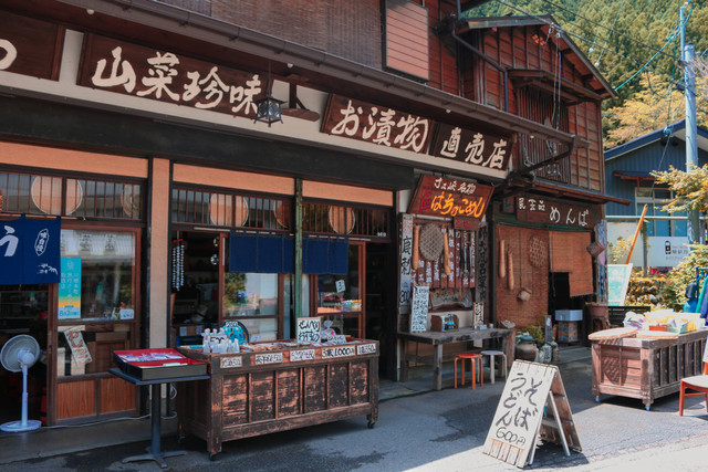 Rekomendasi Oleh-oleh Khas Jepang Murah, Foto: Unsplash/Desti Nursinta