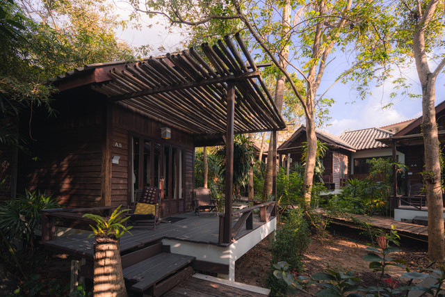 5 Perbedaan Cottage dan Bungalow untuk Menginap, Foto: Unsplash/AlexanderKaunas