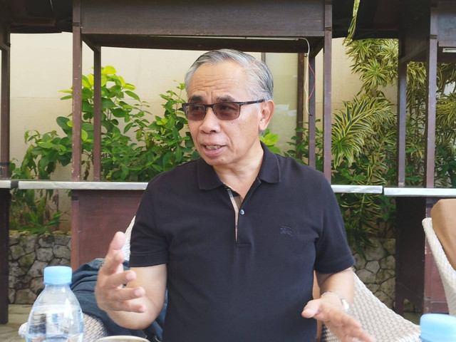 Ketua Dewan Komisioner OJK periode 2017-2022, Wimboh Santoso, dalam diskusi terbatas dengan media di Bali National Golf Club, Nusa Dua, Bali. Foto: Wendiyanto/kumparan