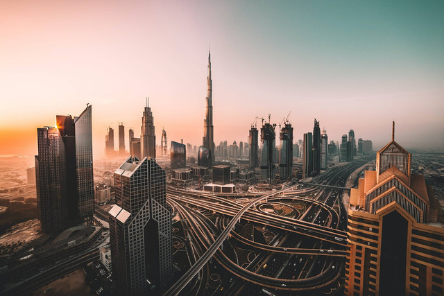 biaya liburan ke dubai. sumber foto : unsplash/david rodrigo.