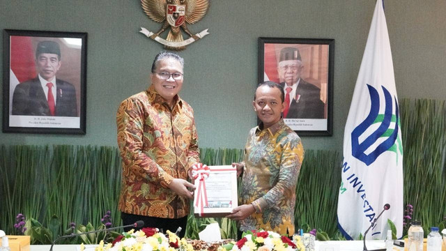 Menteri Investasi/Kepala BKPM Bahlil Lahadalia menerima kunjungan Badan Pemeriksa Keuangan (BPK), Kamis (14/7/2022). Foto: dok. Kementerian Investasi