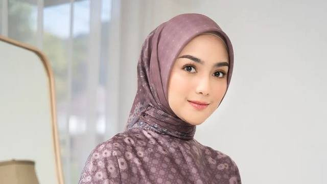 Ilustrasi rekomendasi bahan hijab anti-kusut.  Foto: Instagram.com/citraciki