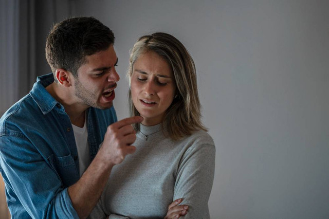 5 Zodiak yang Sering Melakukan Gaslighting ke Pasangan Foto: Freepik