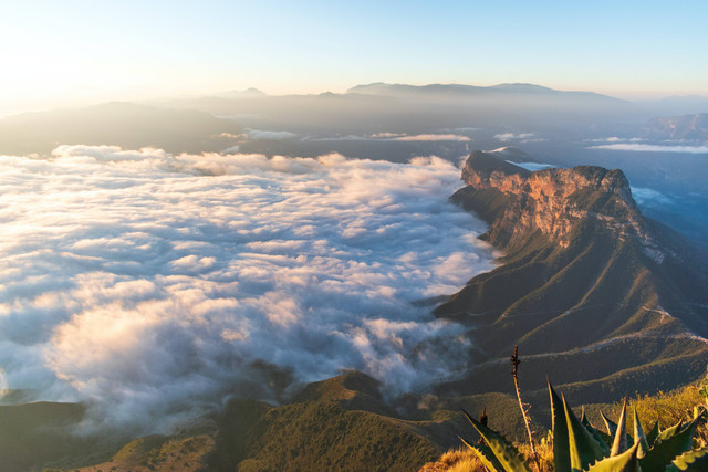 Destinasi Wisata Negeri di Atas Awan/ Foto Ini Hanya Ilustrasi dan Bukan Tempat Asli, Foto: Pexels/LehiLaraLeyvas
