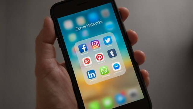 Ilustrasi Media Sosial. Foto: pexels.com/TracyLeBlanc.