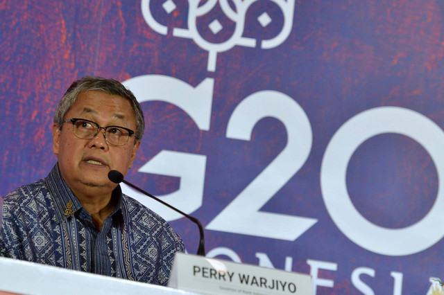 Gubernur Bank Indonesia Perry Warjiyo saat konferensi pers hasil FMCBG G20 di Nusa Dua, Bali, Sabtu (16/7/2022). Foto: Fikri Yusuf/Antara Foto