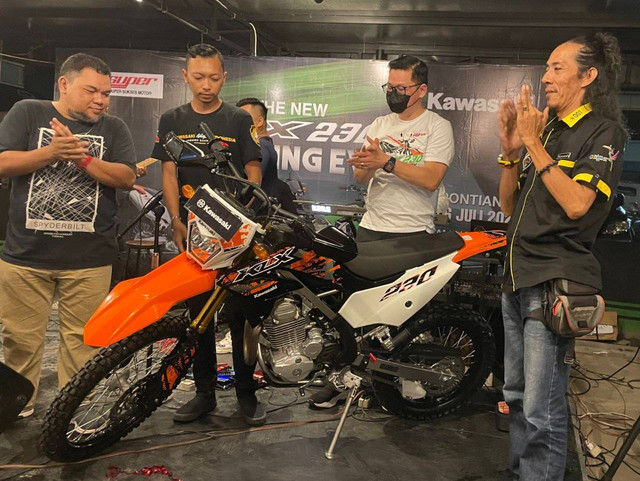 KLX230 Foto : Dok. Hi!Pontianak