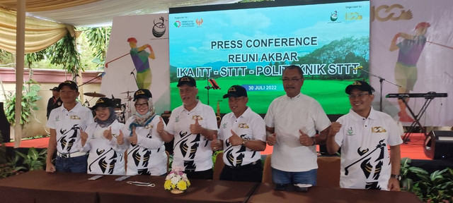 Sekretaris Jenderal Kementerian Perindustrian RI Dody Widodo saat hadir dalam kegiatan temu alumni ITT-STT-Politeknik Sekolah Tinggi Teknologi Tekstil pada Minggu (17/7). (Tomi Indra)