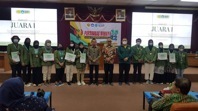 Malam Penganugerahan Penghargaan Porsimnas Wimaya 2022 di Universitas Pembangunan Nasional 'Veteran' Yogyakarta (UPNVY), Minggu (17/7/2022) malam. Foto: Birgita/Tugu Jogja