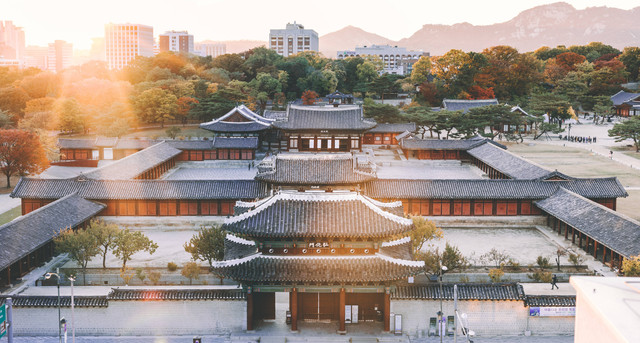 Tips Jalan-jalan ke Korea Selatan tanpa Tour, https://unsplash.com/@bundo