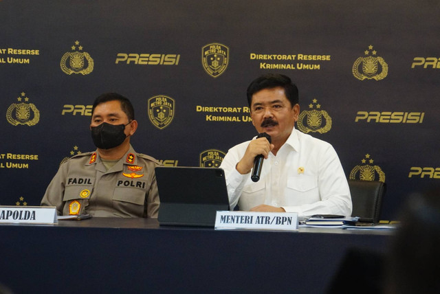 Menteri Agraria dan Tata Ruang/Kepala Badan Pertanahan Nasional (ATR/BPN) Hadi Tjahjanto di Konpers Mafia Tanah, Senin (18/7/2022). Foto: Iqbal Firdaus/kumparan