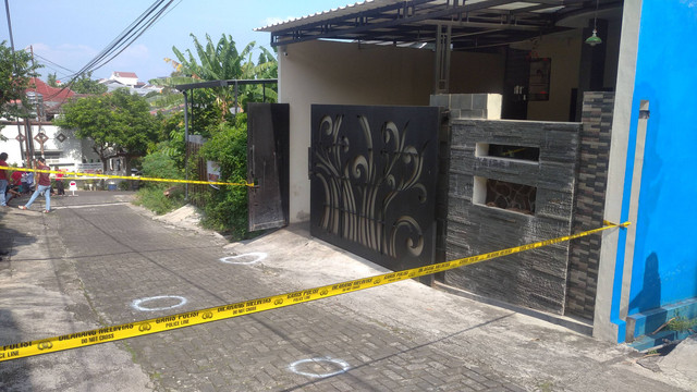 Lokasi penembakan istri tentara di Perumahan Grand Cemara, Jalan Cemara 3, Padangsari, Banyumanik, Kota Semarang. Foto: Intan Alliva Khansa/kumparan
