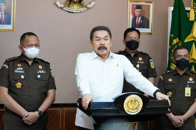 Jaksa Agung ST Burhanuddin saat konfrensi pers kasus korupsi PT Krakatau Steel. Foto: Kejagung