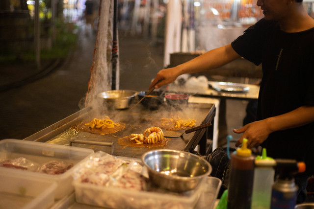 tempat makan seafood enak dan murah di semarang/gambar hanya ilustrasi bukan tempat sebenarnya. sumber foto : unsplash/kartika.